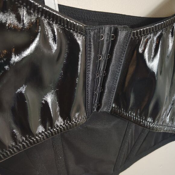 Black Patent Faux Leather Corset Bustier Top Women’s M Boned Gothic Grunge Club - Picture 6 of 11